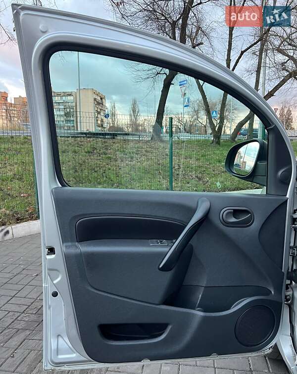 Мінівен Renault Kangoo 2017 в Києві