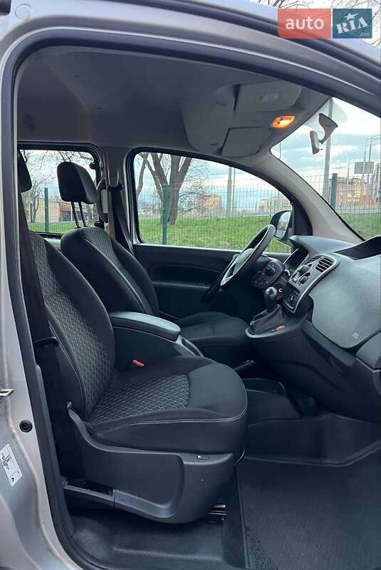 Мінівен Renault Kangoo 2017 в Києві
