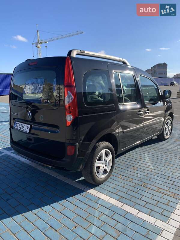 Минивэн Renault Kangoo 2009 в Калуше