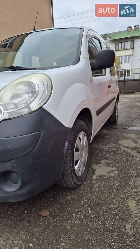 Мінівен Renault Kangoo 2010 в Чернігові