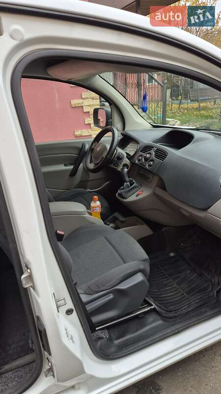 Мінівен Renault Kangoo 2010 в Чернігові