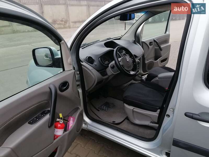 Минивэн Renault Kangoo 2008 в Черновцах