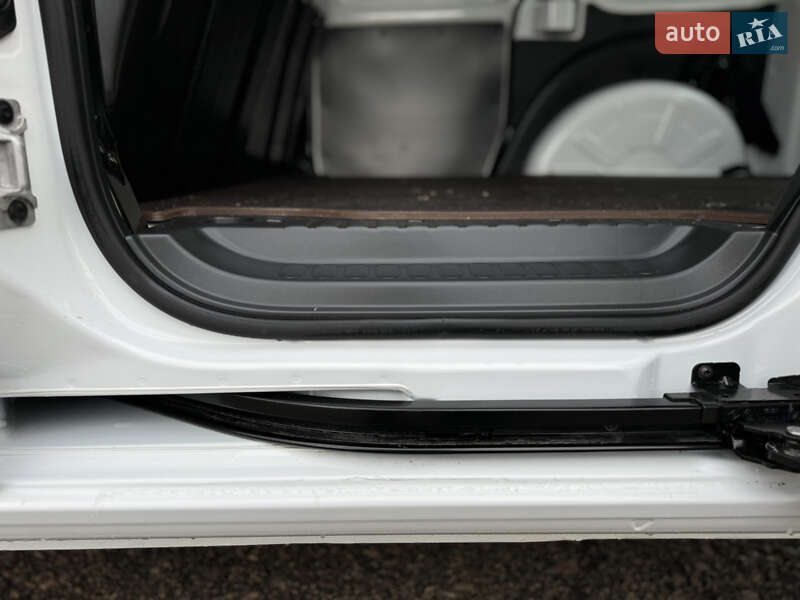 Вантажний фургон Renault Kangoo 2022 в Києві фото 35 Вантажний фургон Renault Kangoo 2022 в Києві