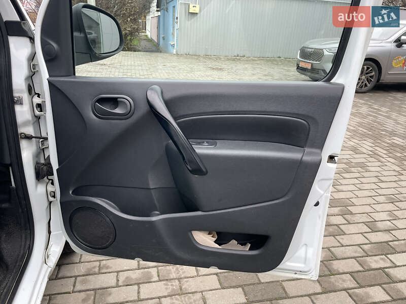 Грузопассажирский фургон Renault Kangoo 2013 в Полтаве