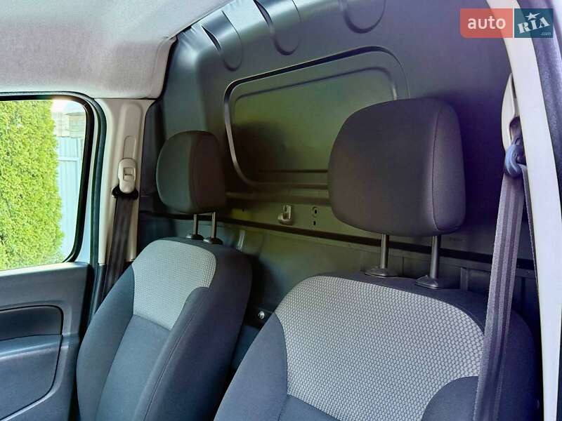 Грузовой фургон Renault Kangoo 2018 в Самборе фото 34 Грузовой фургон Renault Kangoo 2018 в Самборе