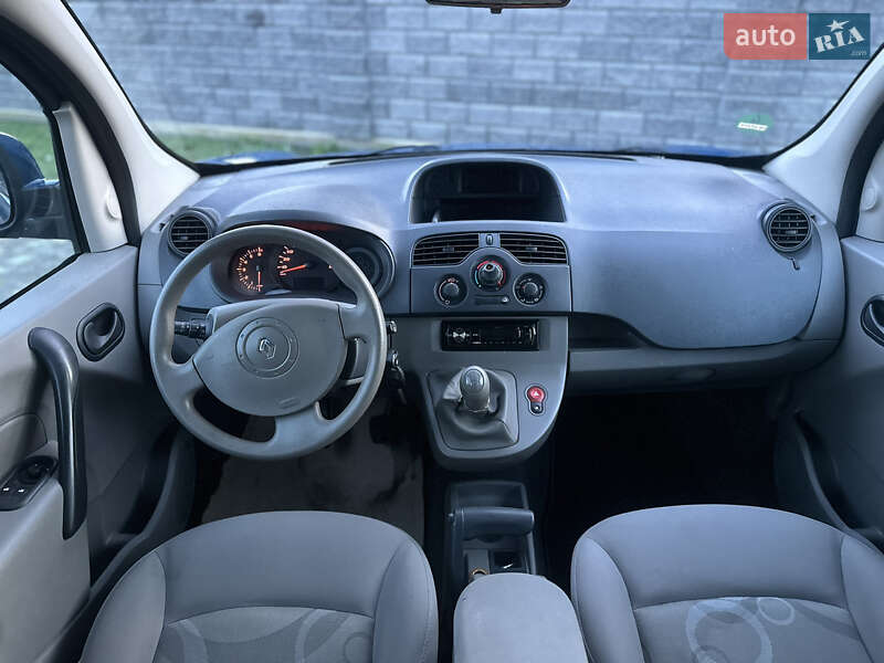 Мінівен Renault Kangoo 2010 в Рівному