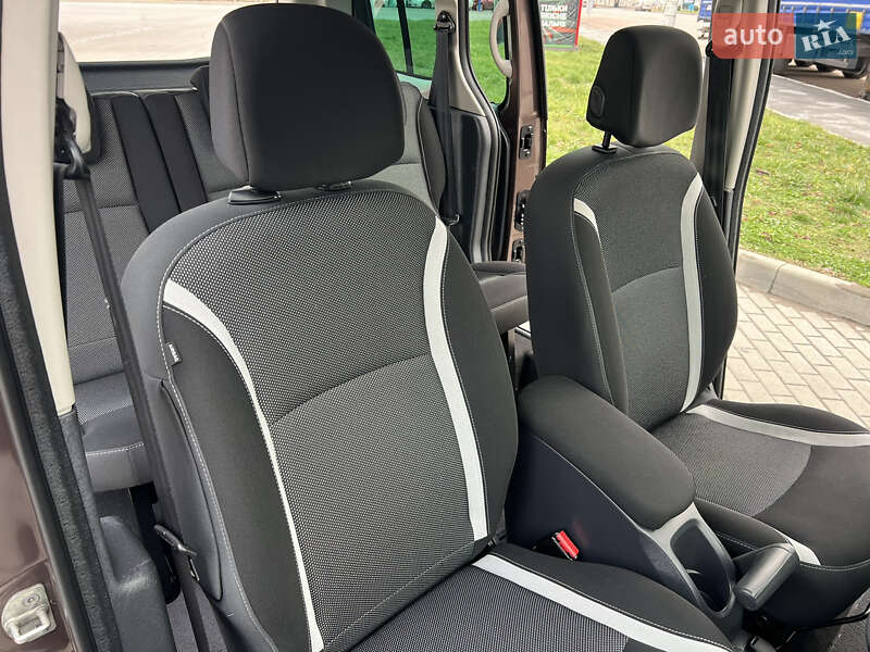 Минивэн Renault Kangoo 2016 в Житомире фото 33 Минивэн Renault Kangoo 2016 в Житомире