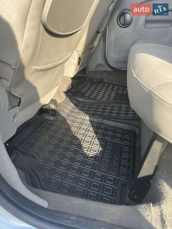 Минивэн Renault Kangoo 2010 в Кривом Роге фото 18 Минивэн Renault Kangoo 2010 в Кривом Роге