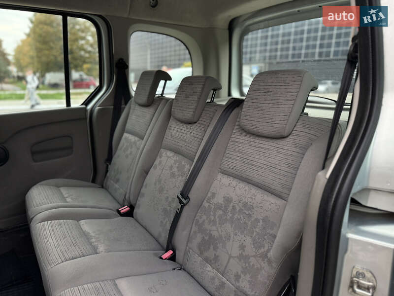 Мінівен Renault Kangoo 2009 в Луцьку