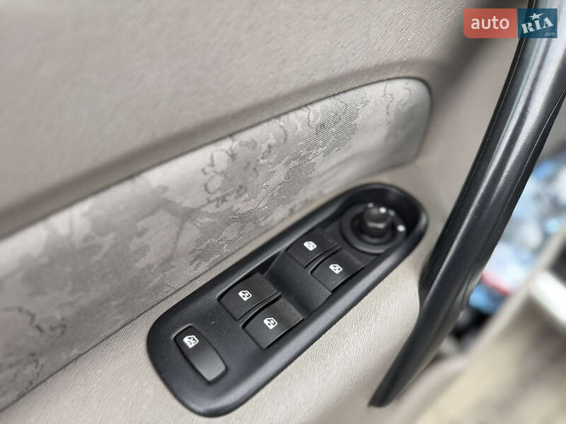 Мінівен Renault Kangoo 2009 в Луцьку