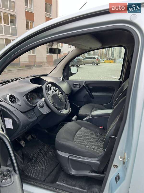 Вантажний фургон Renault Kangoo 2013 в Рівному