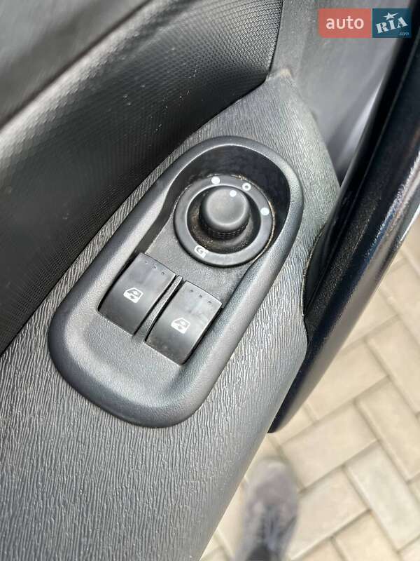 Вантажний фургон Renault Kangoo 2013 в Рівному