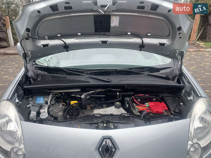 Мінівен Renault Kangoo 2009 в Луцьку