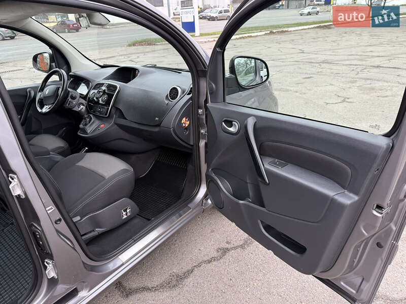 Минивэн Renault Kangoo 2018 в Днепре фото 44 Минивэн Renault Kangoo 2018 в Днепре