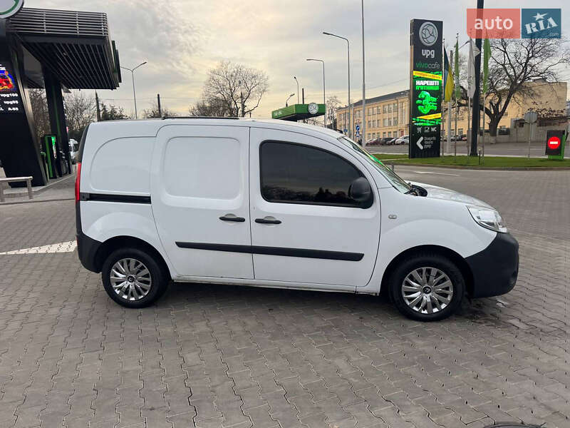 Вантажопасажирський фургон Renault Kangoo 2013 в Одесі