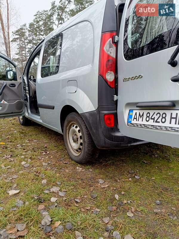 Минивэн Renault Kangoo 2010 в Житомире