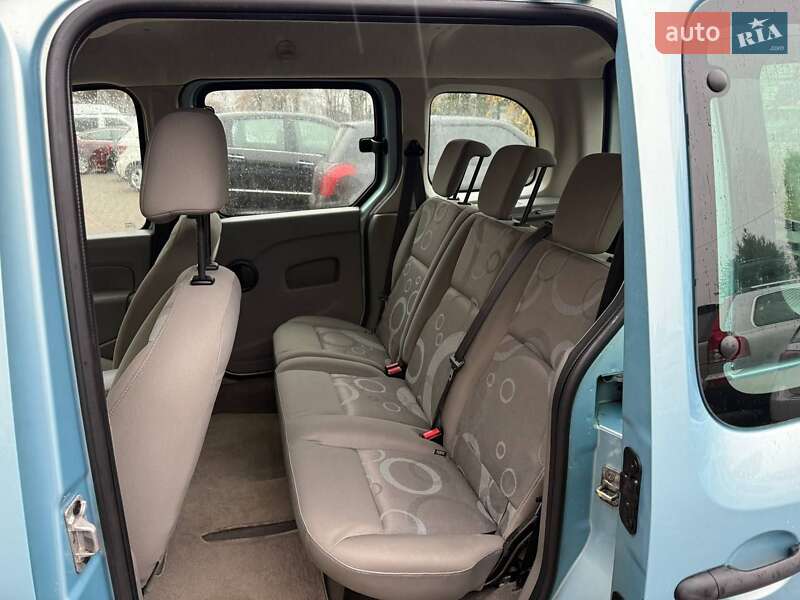 Мінівен Renault Kangoo 2010 в Рівному