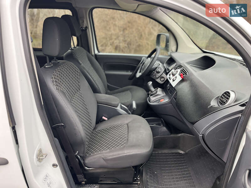 Мінівен Renault Kangoo 2011 в Володимирі фото 34 Мінівен Renault Kangoo 2011 в Володимирі