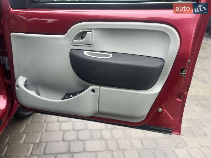 Мінівен Renault Kangoo 2007 в Тернополі фото 39 Мінівен Renault Kangoo 2007 в Тернополі