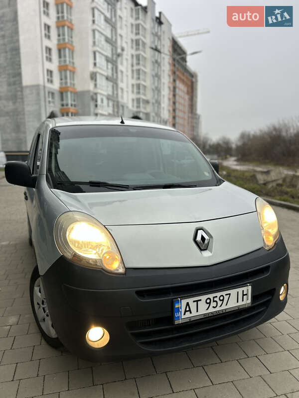Минивэн Renault Kangoo 2009 в Ивано-Франковске