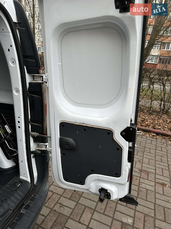 Грузовой фургон Renault Kangoo 2016 в Киеве