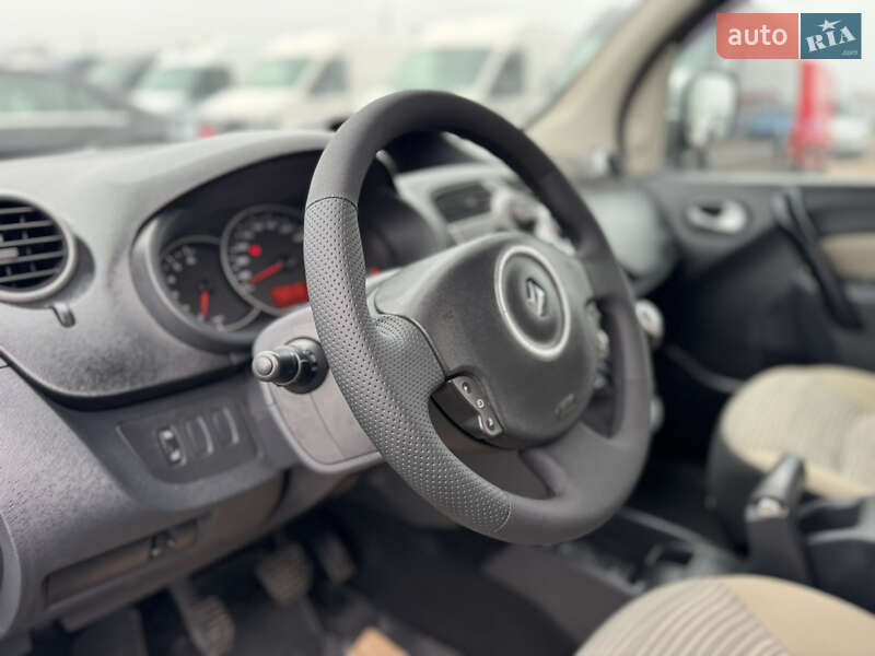 Минивэн Renault Kangoo 2012 в Киеве