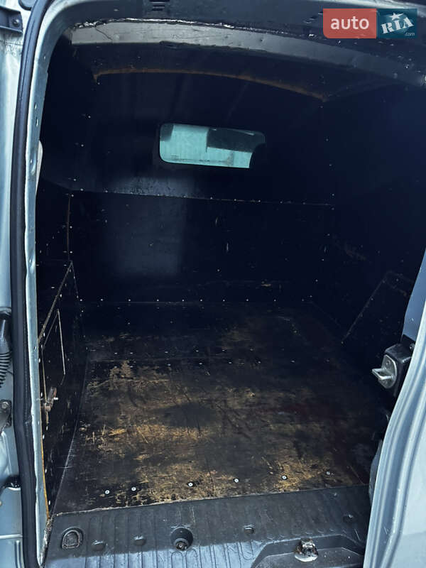 Вантажний фургон Renault Kangoo 2011 в Прилуках