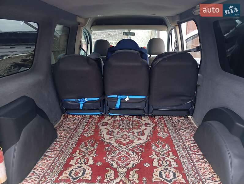 Минивэн Renault Kangoo 2010 в Каменец-Подольском фото 32 Минивэн Renault Kangoo 2010 в Каменец-Подольском