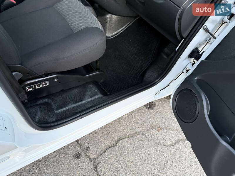 Грузовой фургон Renault Kangoo 2018 в Днепре фото 49 Грузовой фургон Renault Kangoo 2018 в Днепре