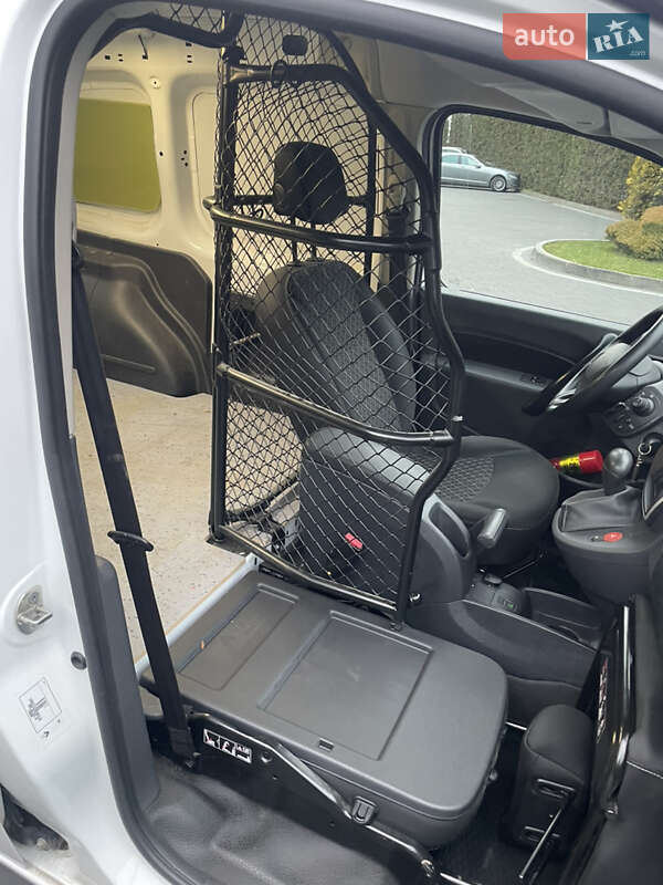 Грузопассажирский фургон Renault Kangoo 2014 в Луцке фото 13 Грузопассажирский фургон Renault Kangoo 2014 в Луцке