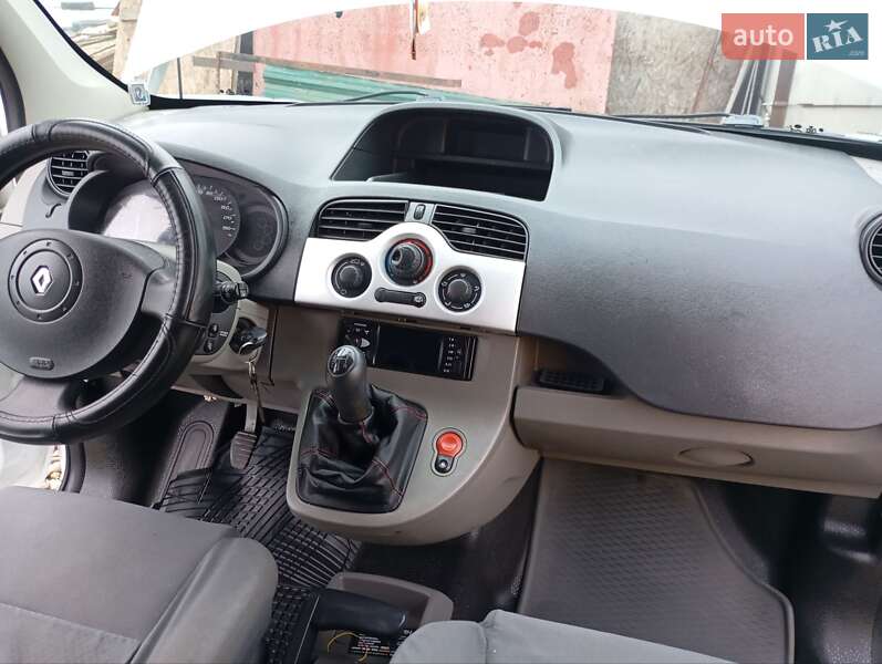 Минивэн Renault Kangoo 2010 в Каменец-Подольском фото 51 Минивэн Renault Kangoo 2010 в Каменец-Подольском