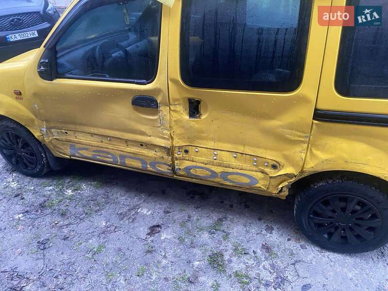 Минивэн Renault Kangoo 2003 в Киеве