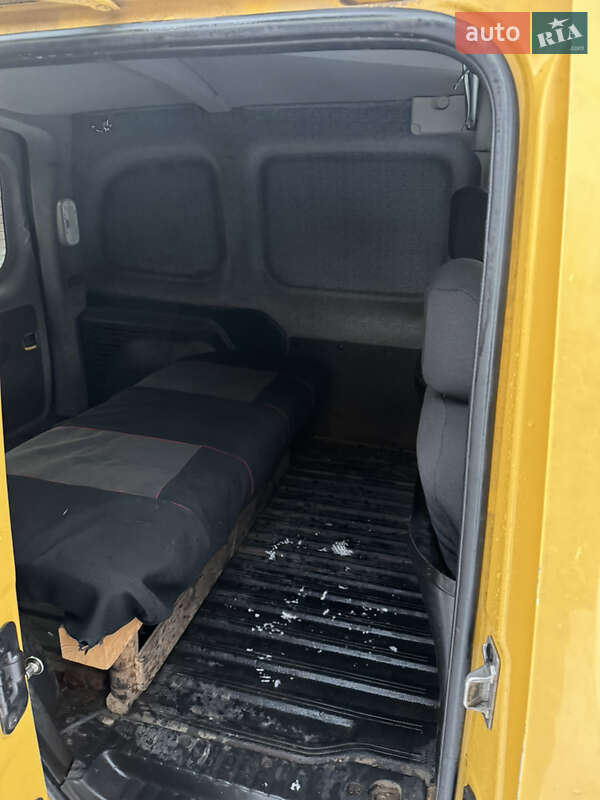 Вантажний фургон Renault Kangoo 2013 в Коломиї