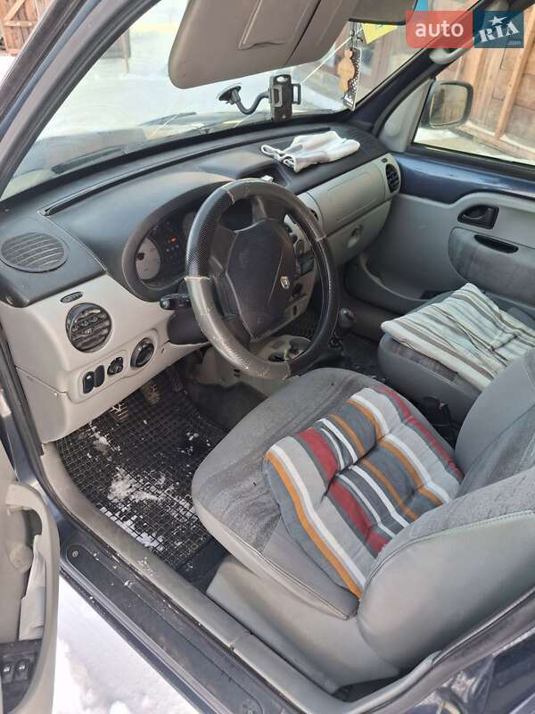 Минивэн Renault Kangoo 2003 в Косове