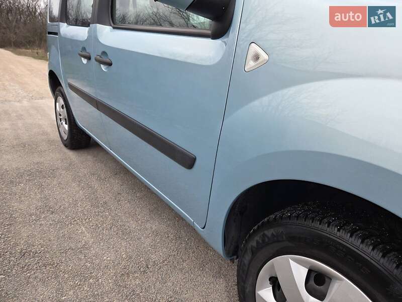 Минивэн Renault Kangoo 2009 в Каменском