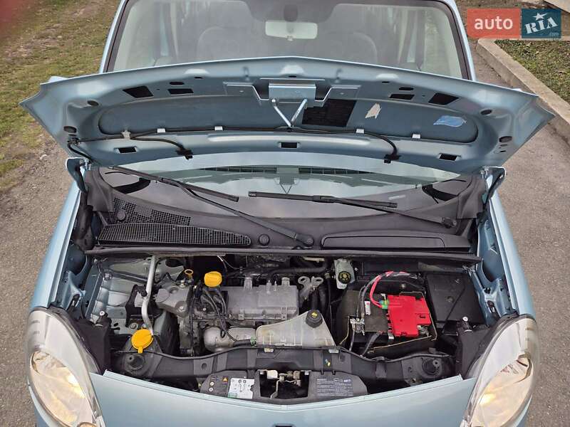 Минивэн Renault Kangoo 2009 в Каменском