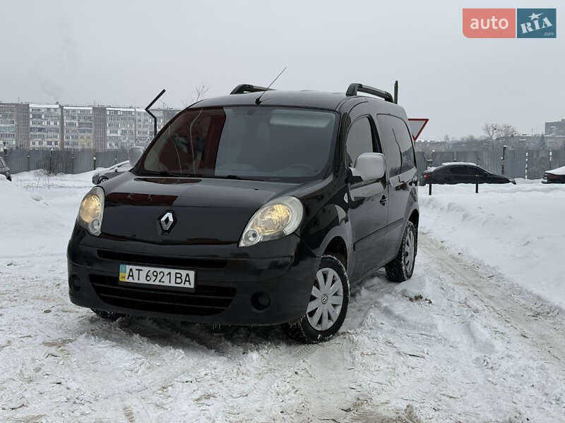 Минивэн Renault Kangoo 2008 в Ивано-Франковске фото Минивэн Renault Kangoo 2008 в Ивано-Франковске