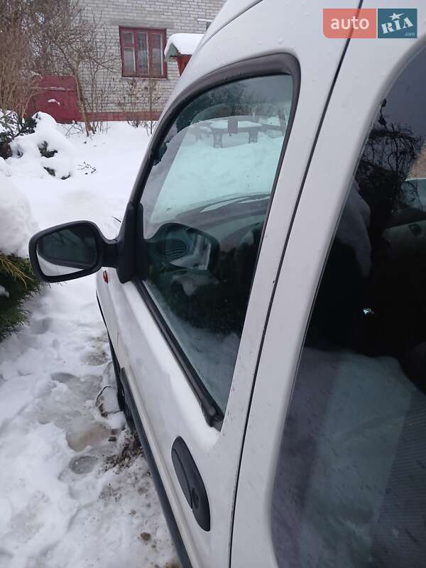 Минивэн Renault Kangoo 2004 в Городке