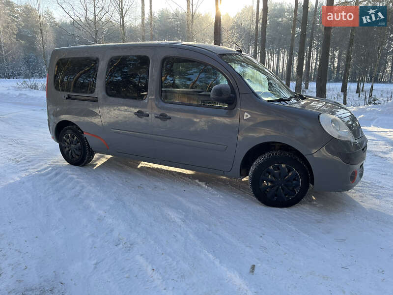 Минивэн Renault Kangoo 2013 в Луцке