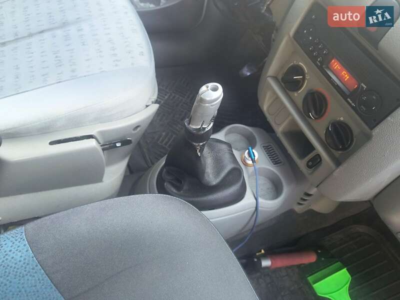 Минивэн Renault Kangoo 2007 в Киеве