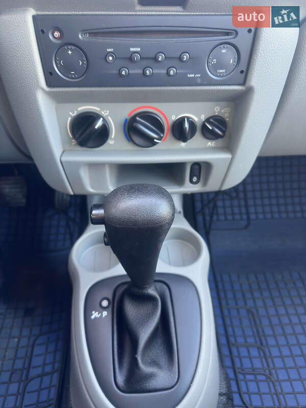 Минивэн Renault Kangoo 2004 в Виннице