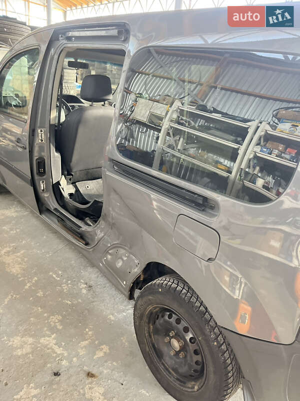 Минивэн Renault Kangoo 2013 в Черновцах