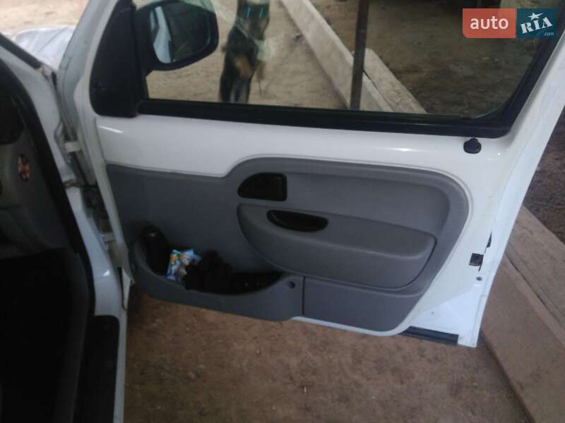 Минивэн Renault Kangoo 2006 в Буштыне фото 5 Минивэн Renault Kangoo 2006 в Буштыне