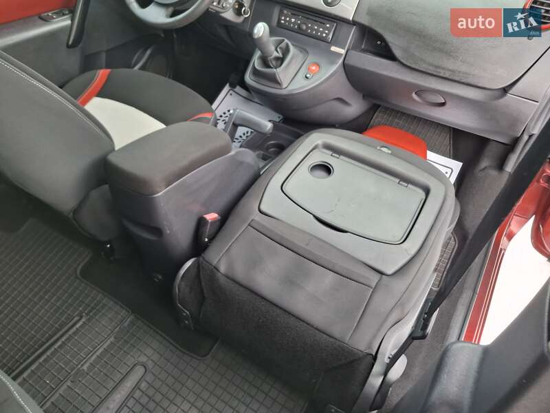 Минивэн Renault Kangoo 2011 в Ивано-Франковске фото 74 Минивэн Renault Kangoo 2011 в Ивано-Франковске