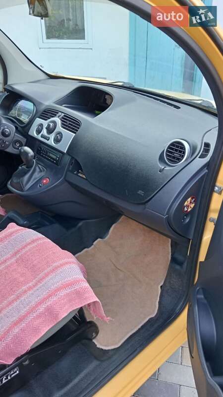 Минивэн Renault Kangoo 2012 в Дубно
