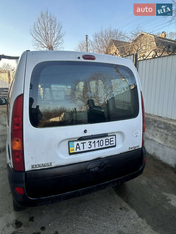 Минивэн Renault Kangoo 2005 в Снятине