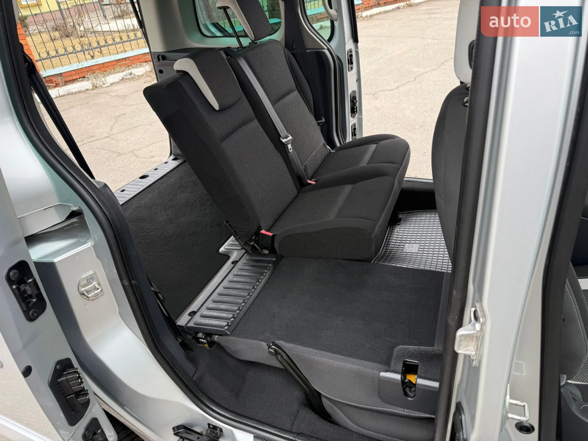 2013 Renault Kangoo - мініатюра 84