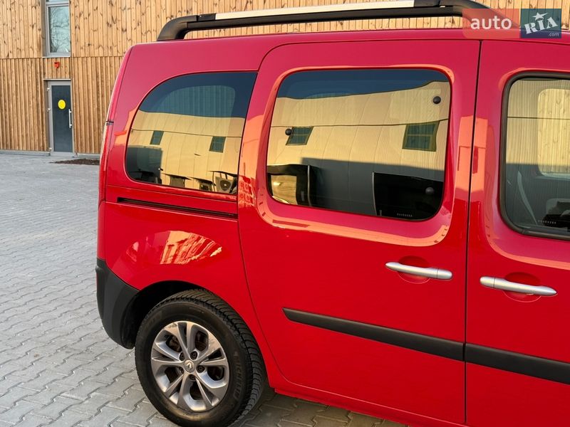 Минивэн Renault Kangoo 2015 в Львове