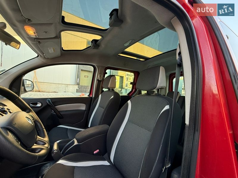 Минивэн Renault Kangoo 2015 в Львове