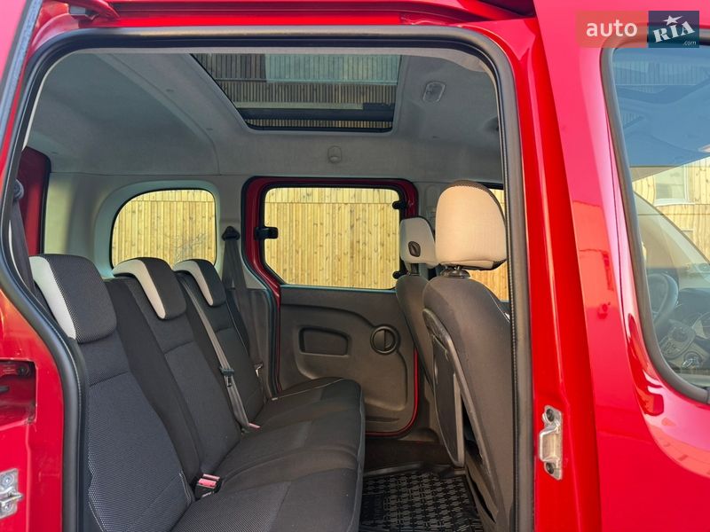 Минивэн Renault Kangoo 2015 в Львове